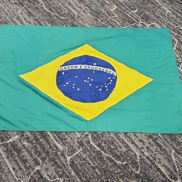 Brazil Flag Sewn 39" x 56" - Picture 1 of 10
